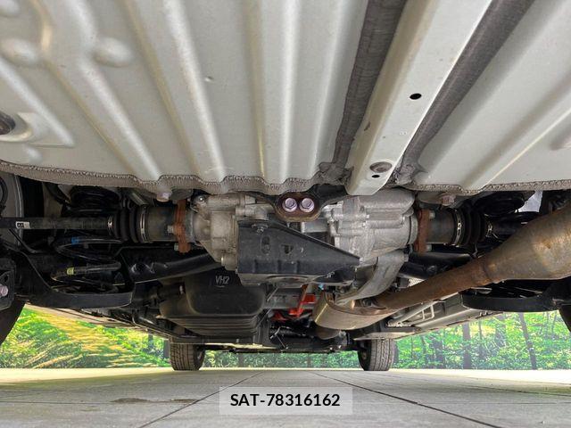 Toyota NOAH HYBRID 2023-07 5874231-18