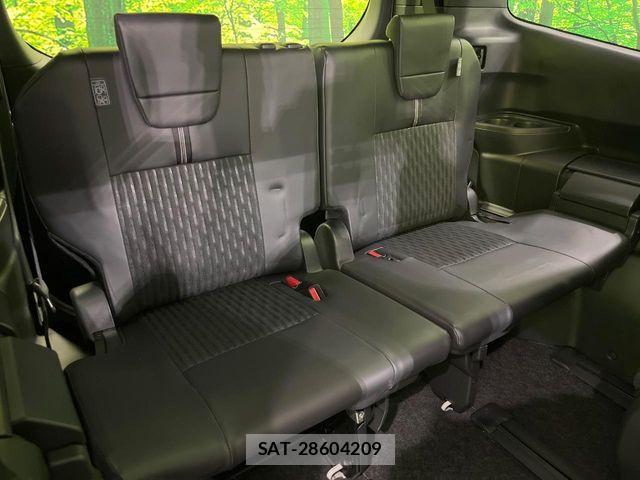 Toyota NOAH HYBRID 2023-03 5874234-9
