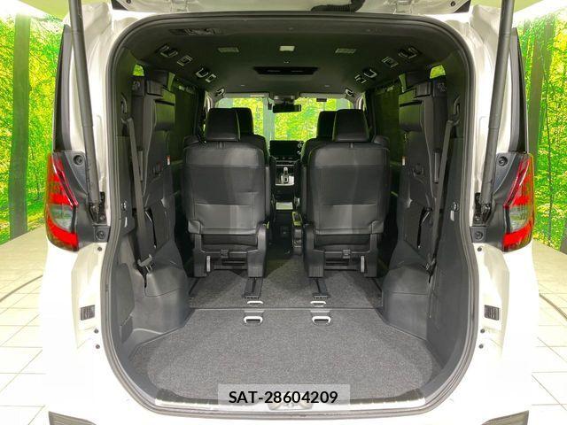 Toyota NOAH HYBRID 2023-03 5874234-10
