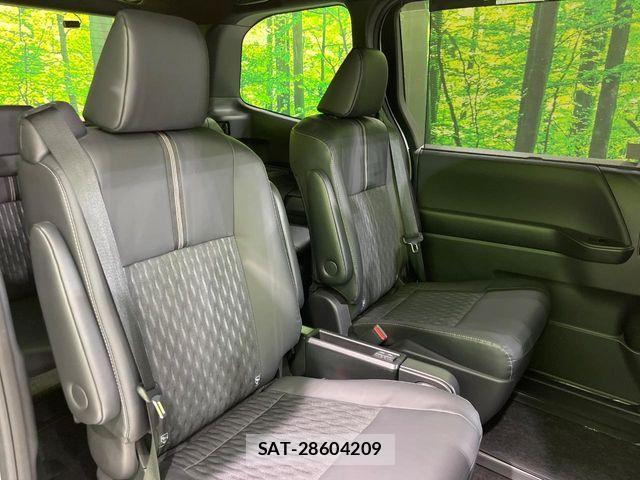 Toyota NOAH HYBRID 2023-03 5874234-8