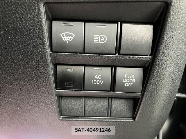 Toyota NOAH HYBRID 2024-01 5874225-4