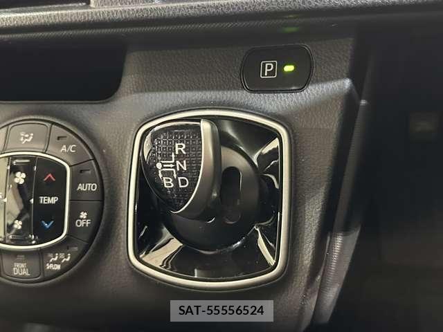 Toyota NOAH HYBRID 2015-09 5874242-23