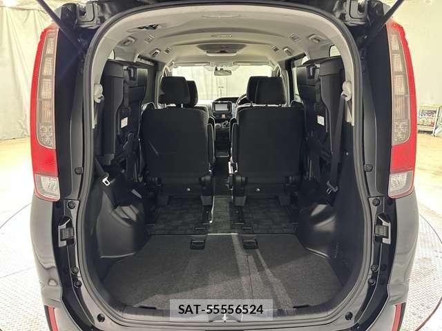 Toyota NOAH HYBRID 2015-09 5874242-29