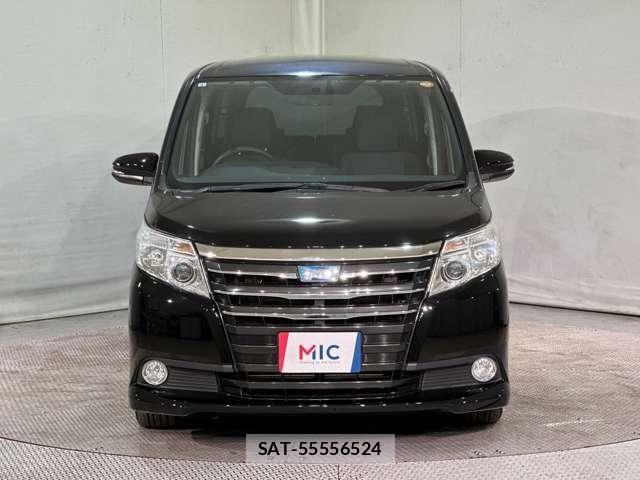 Toyota NOAH HYBRID 2015-09 5874242-3
