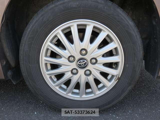 Toyota NOAH HYBRID 2016-06 5874243-18