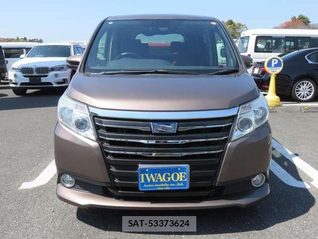 Toyota NOAH HYBRID 2016-06 5874243-1