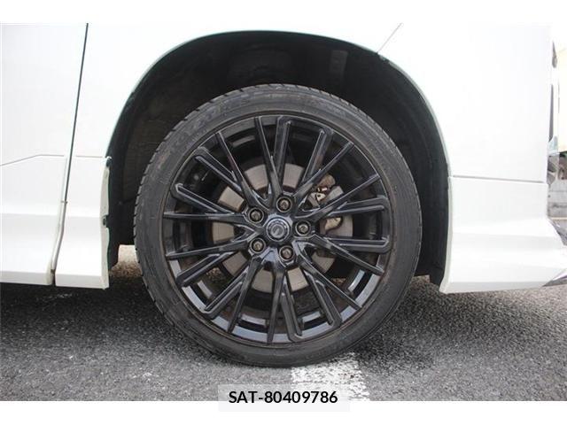 Toyota NOAH HYBRID 2022-11 6014748-10