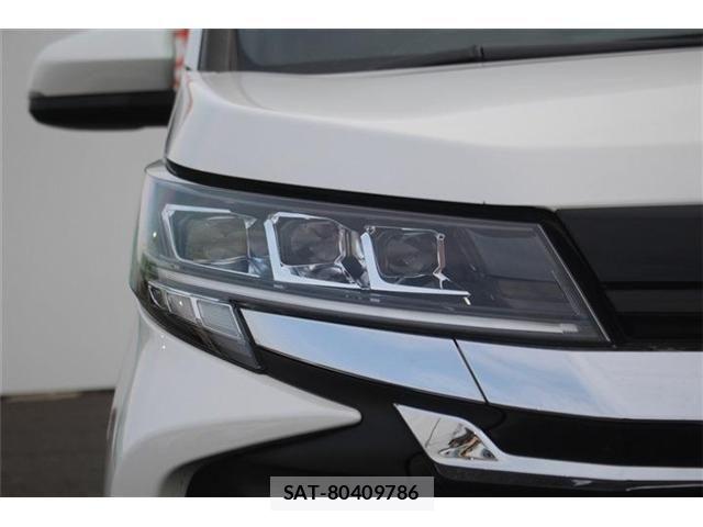 Toyota NOAH HYBRID 2022-11 6014748-14