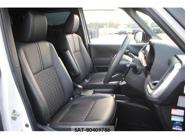 Toyota NOAH HYBRID 2022-11 6014748-20