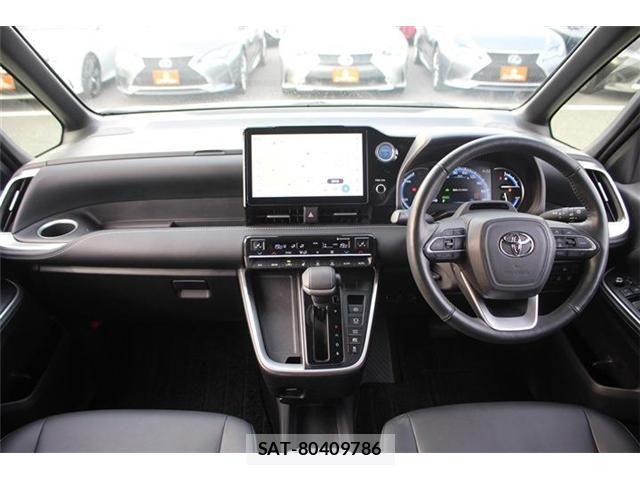 Toyota NOAH HYBRID 2022-11 6014748-23
