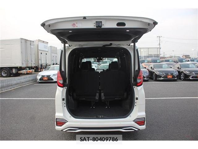 Toyota NOAH HYBRID 2022-11 6014748-26