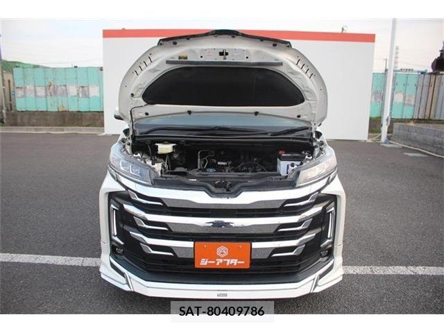 Toyota NOAH HYBRID 2022-11 6014748-28