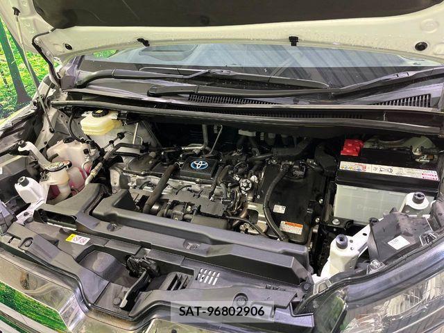 Toyota NOAH HYBRID 2023-06 6677244-18