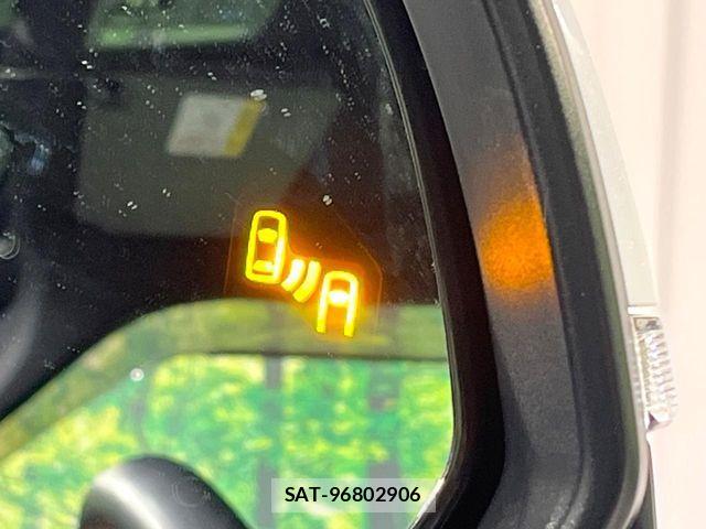 Toyota NOAH HYBRID 2023-06 6677244-6