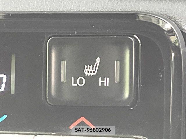 Toyota NOAH HYBRID 2023-06 6677244-7
