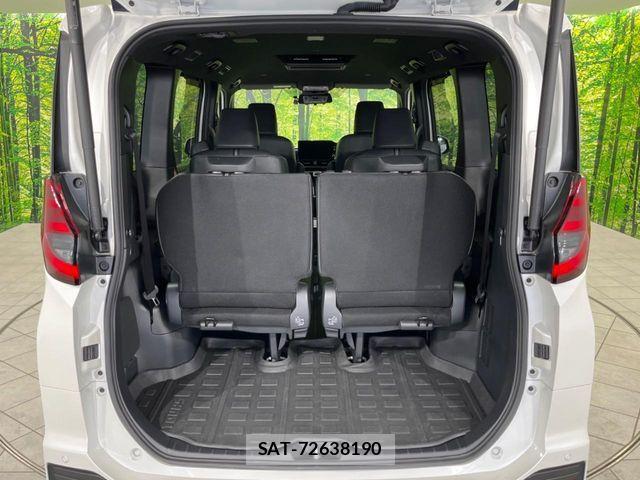 Toyota NOAH HYBRID 2023-09 6677243-10