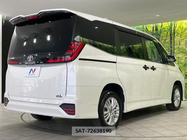 Toyota NOAH HYBRID 2023-09 6677243-17