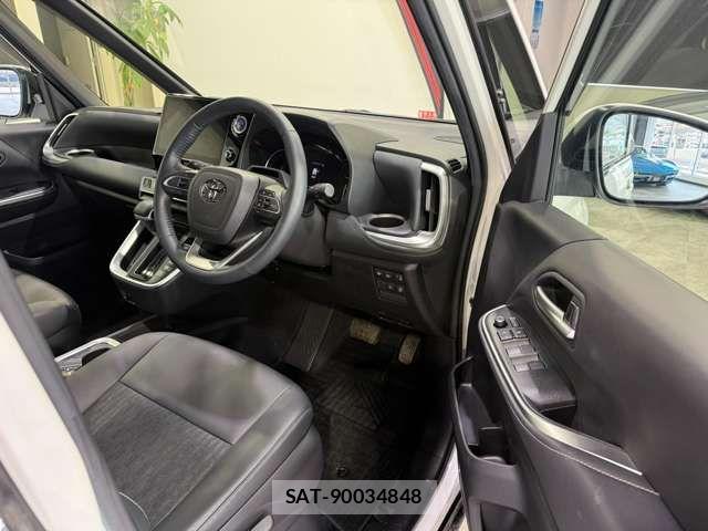 Toyota NOAH HYBRID 2023-01 6791370-14