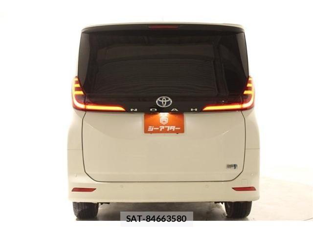 Toyota NOAH HYBRID 2022-03 6910429-11