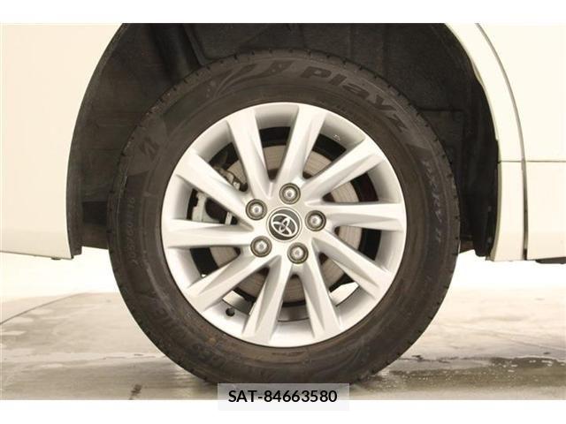 Toyota NOAH HYBRID 2022-03 6910429-23