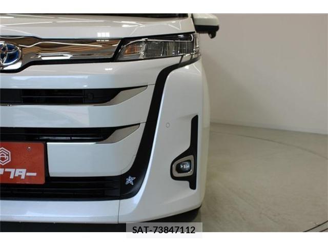 Toyota NOAH HYBRID 2022-03 6910431-13