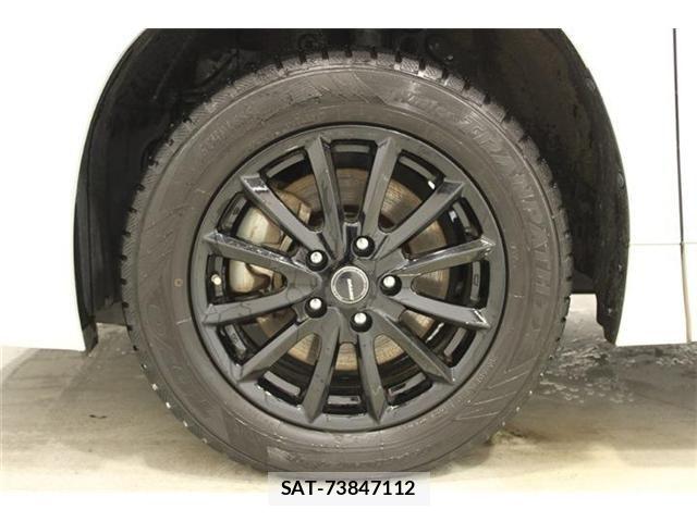 Toyota NOAH HYBRID 2022-03 6910431-24