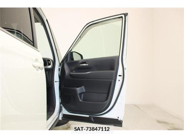 Toyota NOAH HYBRID 2022-03 6910431-28