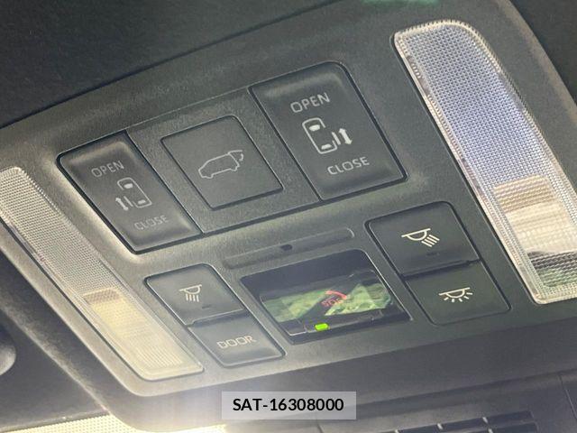 Toyota NOAH HYBRID 2025-04 7222862-6