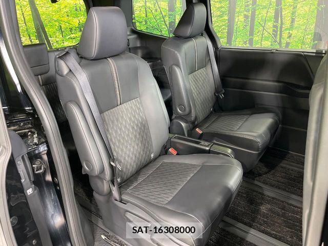 Toyota NOAH HYBRID 2025-04 7222862-8