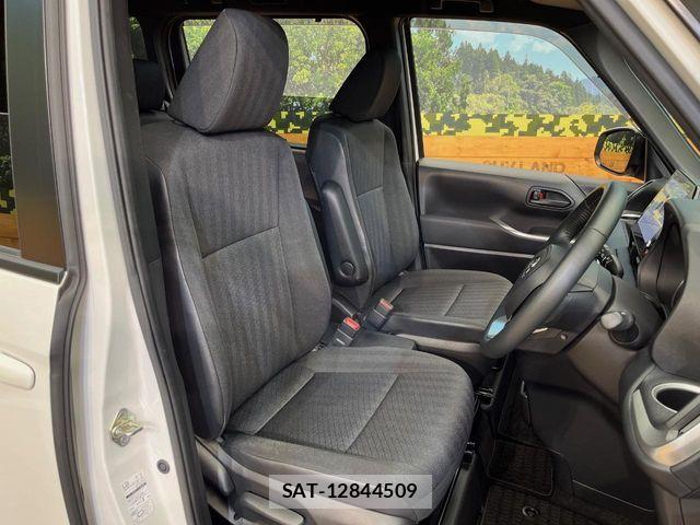 Toyota NOAH HYBRID 2023-08 7250275-9