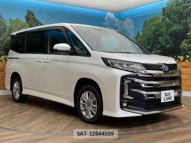 Toyota NOAH HYBRID 2023-08 7250275-17