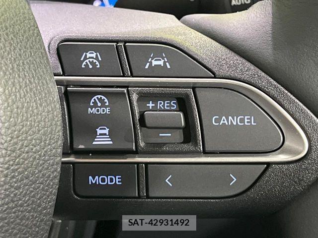 Toyota NOAH HYBRID 2025-06 7272530-7