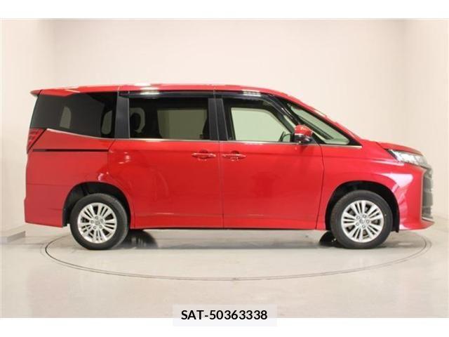 Toyota NOAH HYBRID 2022-07 7328984-12