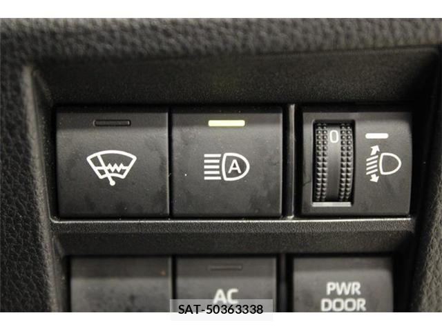Toyota NOAH HYBRID 2022-07 7328984-3