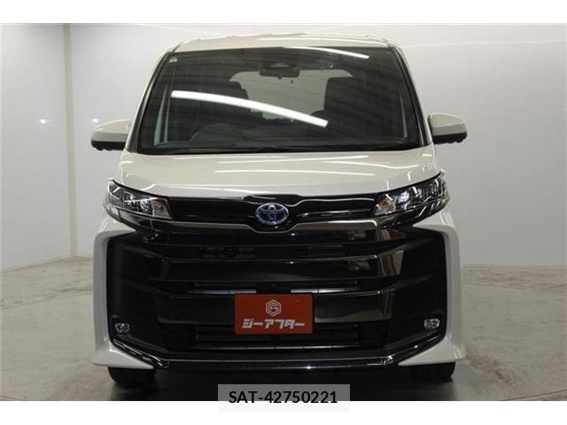 Toyota NOAH HYBRID 2022-05 7391047-1