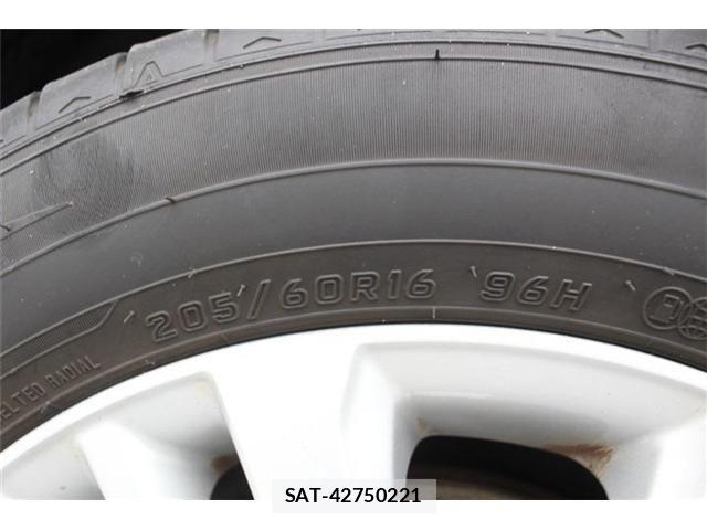 Toyota NOAH HYBRID 2022-05 7391047-21