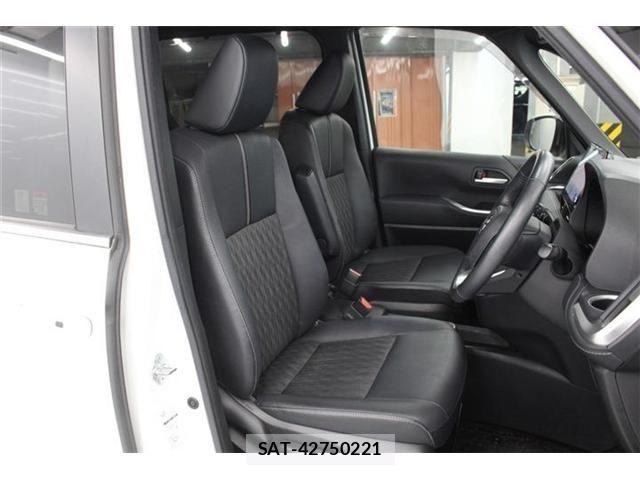 Toyota NOAH HYBRID 2022-05 7391047-26
