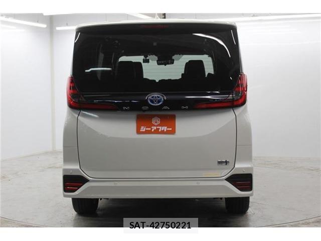 Toyota NOAH HYBRID 2022-05 7391047-5
