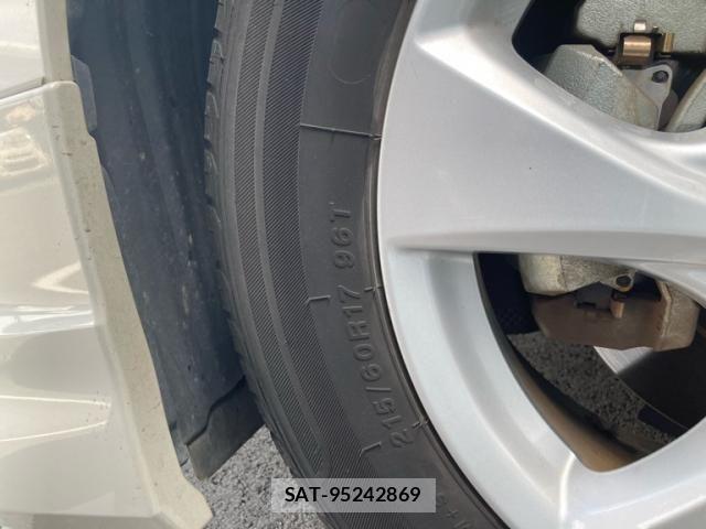 Toyota NOAH HYBRID 2023-06 7456400-9