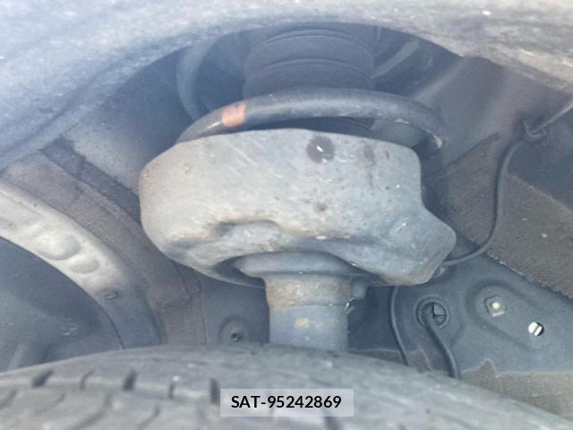 Toyota NOAH HYBRID 2023-06 7456400-8