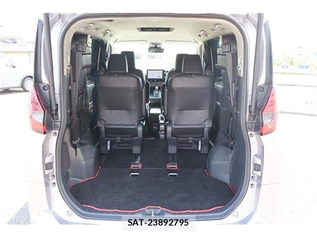 Toyota NOAH HYBRID 2023-07 7456398-13