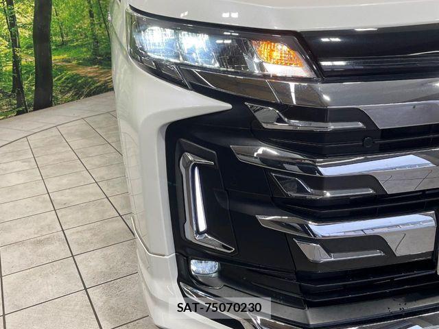 Toyota NOAH HYBRID 2023-10 7501949-12