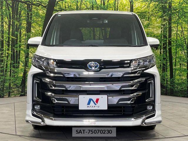 Toyota NOAH HYBRID 2023-10 7501949-14