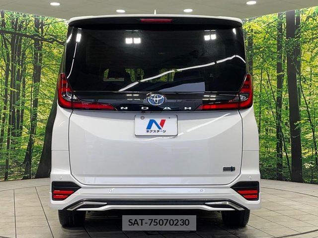 Toyota NOAH HYBRID 2023-10 7501949-15