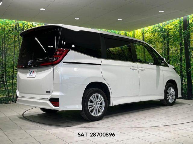 Toyota NOAH HYBRID 2023-04 7618810-16
