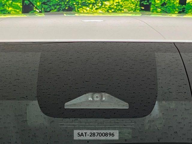 Toyota NOAH HYBRID 2023-04 7618810-2