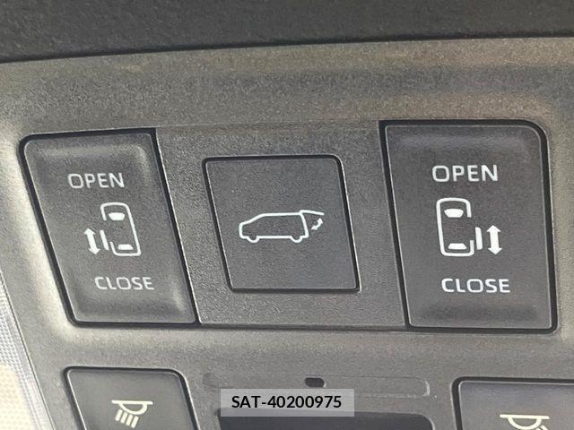 Toyota NOAH HYBRID 2025-02 7787771-2