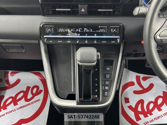 Toyota NOAH HYBRID 2023-08 7787772-16