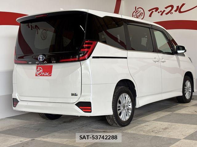 Toyota NOAH HYBRID 2023-08 7787772-25