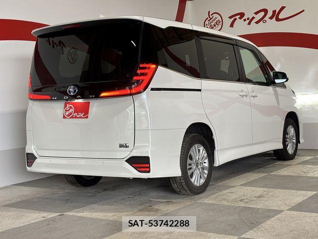 Toyota NOAH HYBRID 2023-08 7787772-26